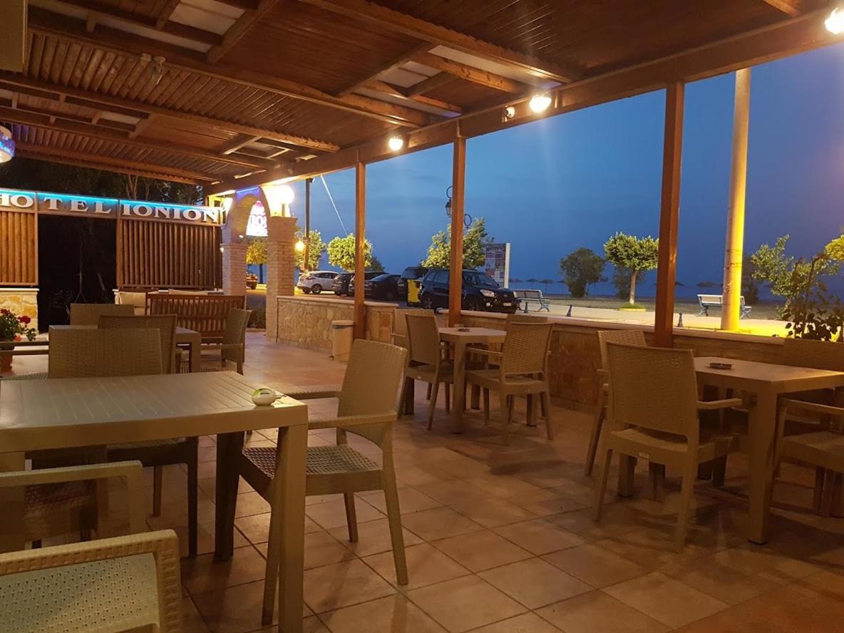 Hotel Ionion Kastro-Kyllini Bagian luar foto