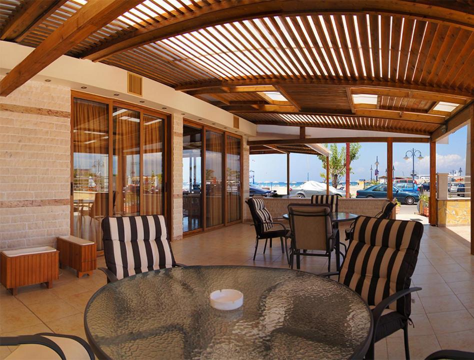 Hotel Ionion Kastro-Kyllini Bagian luar foto