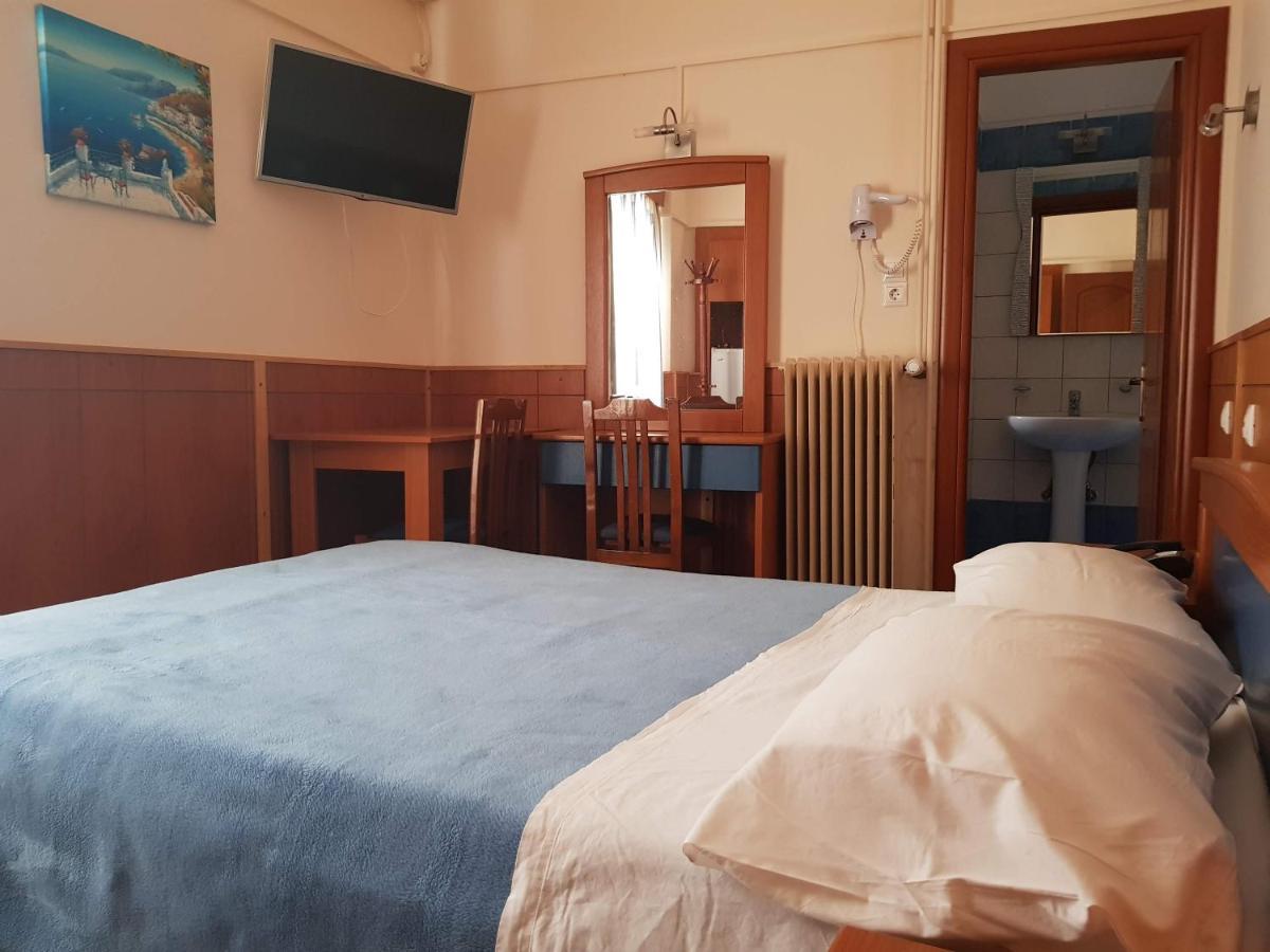 Hotel Ionion Kastro-Kyllini Bagian luar foto