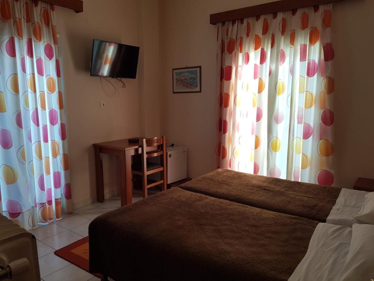 Hotel Ionion Kastro-Kyllini Bagian luar foto